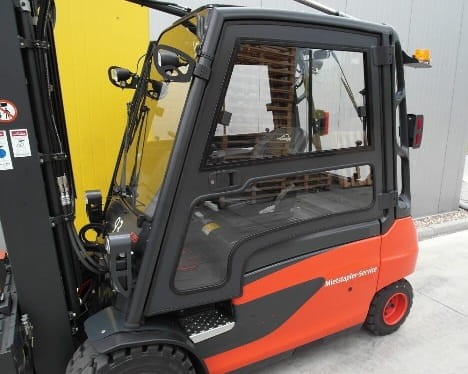 Części do kabin wózków widłowych Toyota Komatsu Yale Nissan