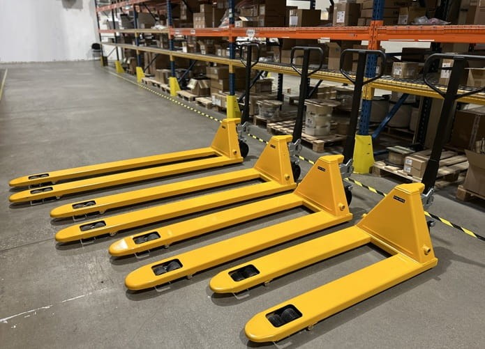 paleciaki, wozki paletowe rozne dlugosci.jpg