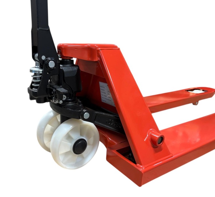 Paleciak HPT25 2,5 t pompa hydrauliczna i koła jezdne
